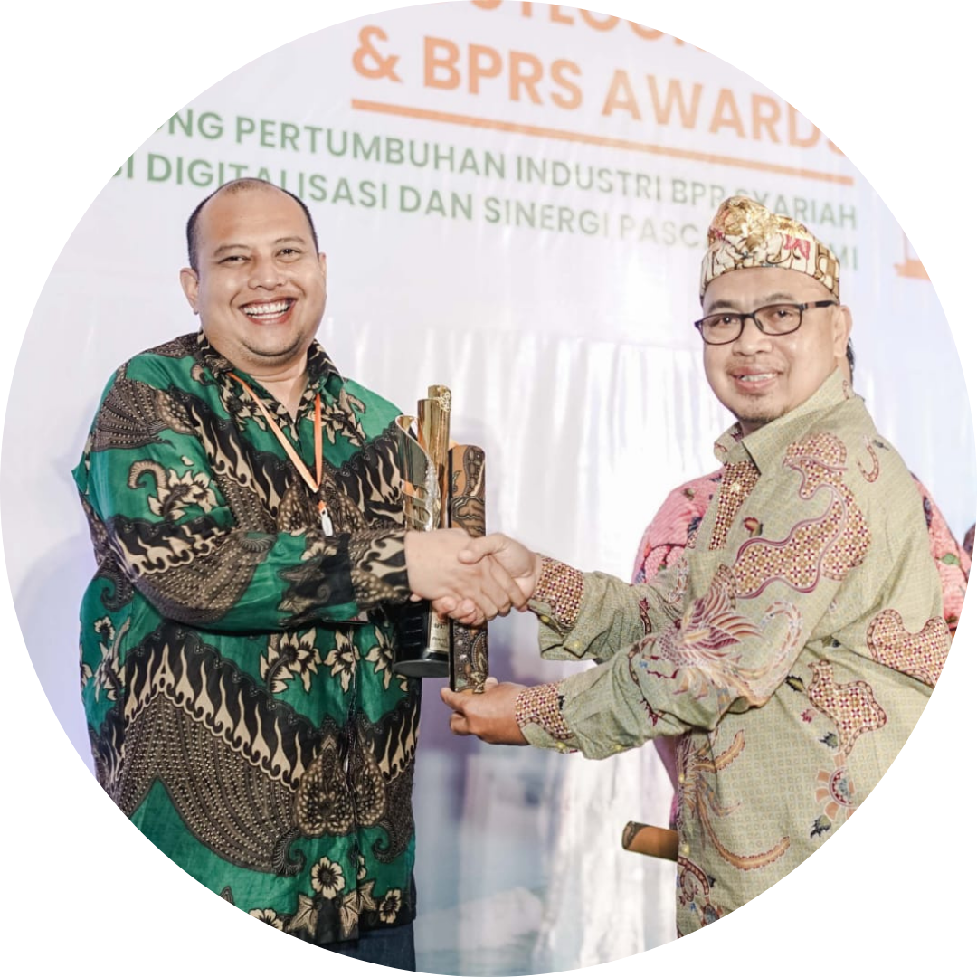 BPRS PEMBERDAYAAN NASABAH TERBAIK